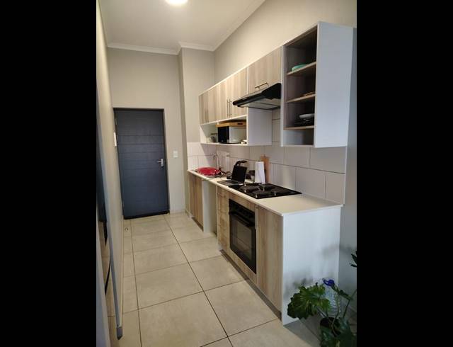 2 BEDROOM PROPERTY TO RENT IN GLEN MARAIS